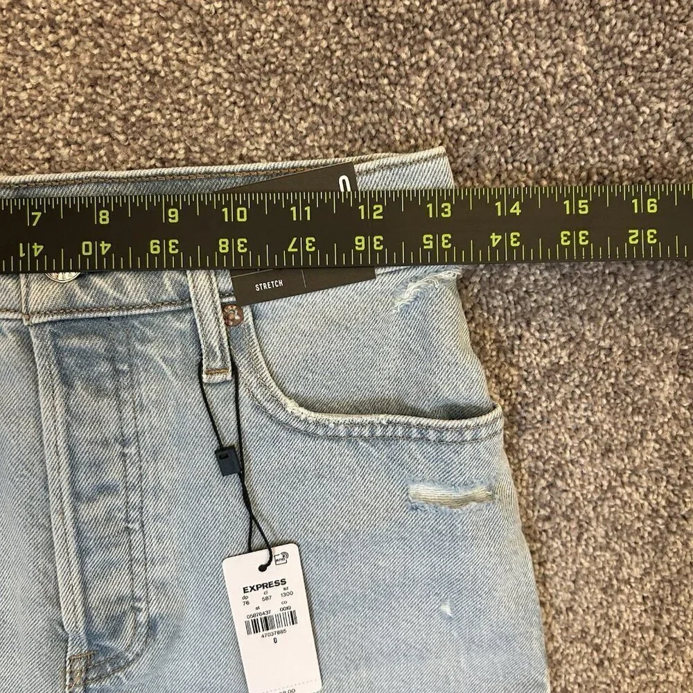 Express Women's Super High Waisted Jean Shorts Size 0 Light Wash Raw Hem NWT $68